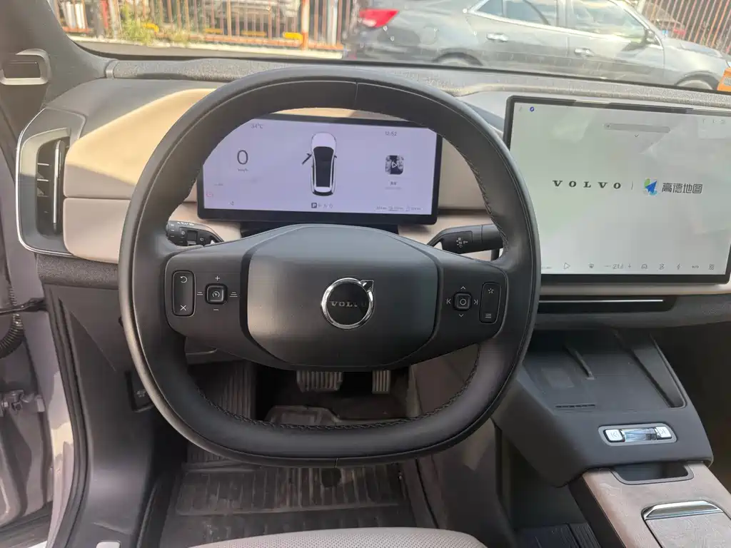 Volvo XC70 PHEV — миниатюра 13