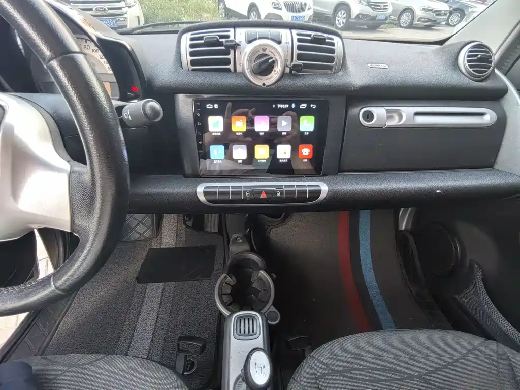 smart Smart Fortwo — миниатюра 13