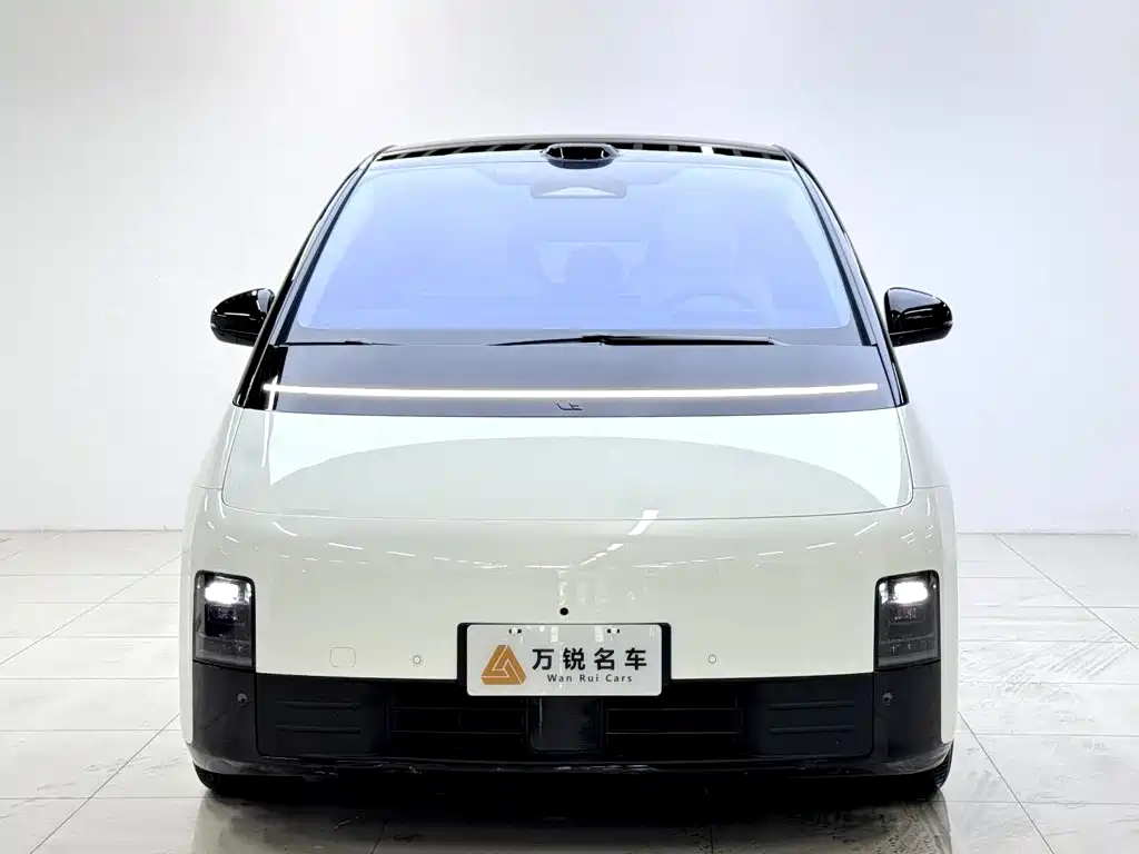 Li Auto Li MEGA — миниатюра 2