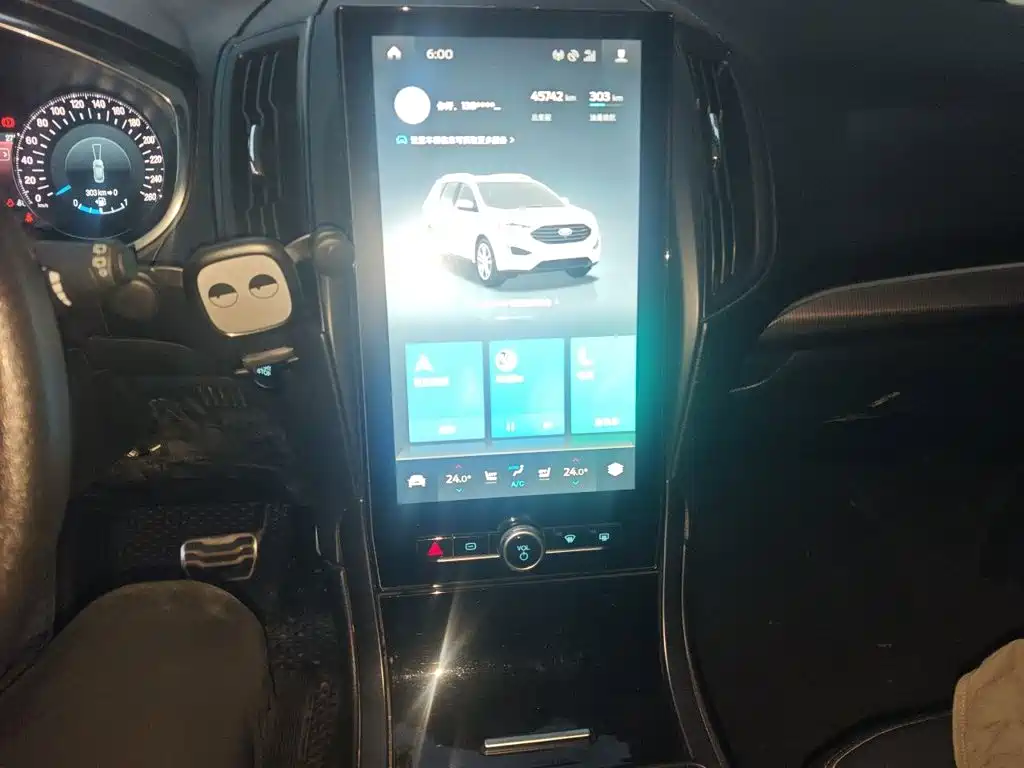 Ford Edge — миниатюра 14