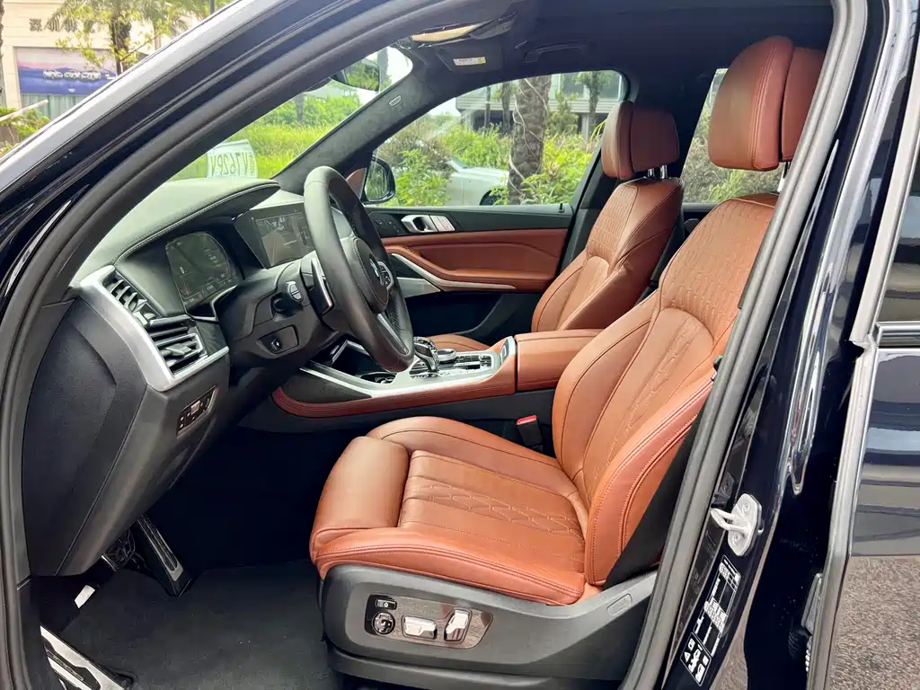 BMW X7 — миниатюра 4