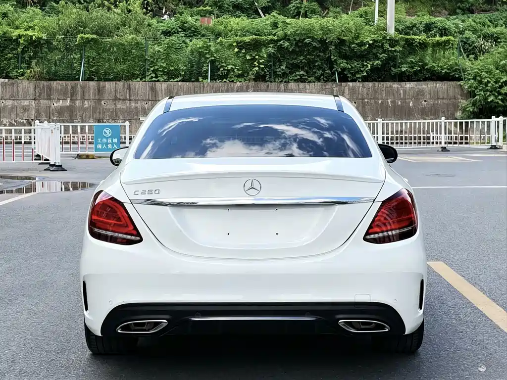 Mercedes-Benz C-Class — миниатюра 9