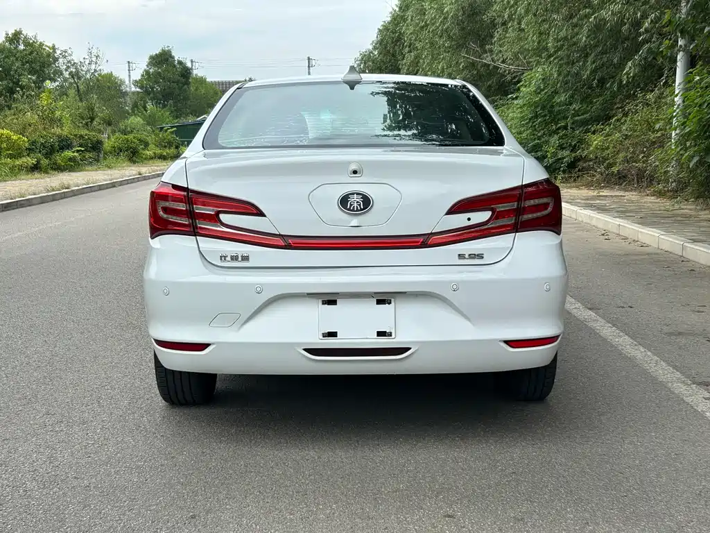 BYD Qin NEV — миниатюра 4