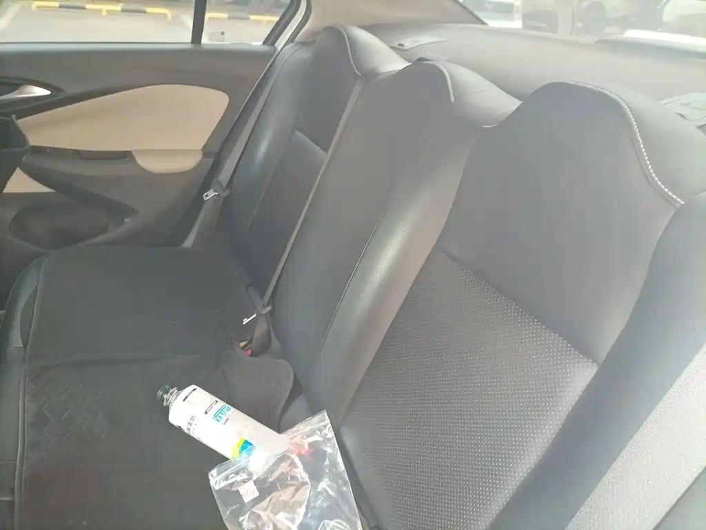 Buick Excelle — миниатюра 13