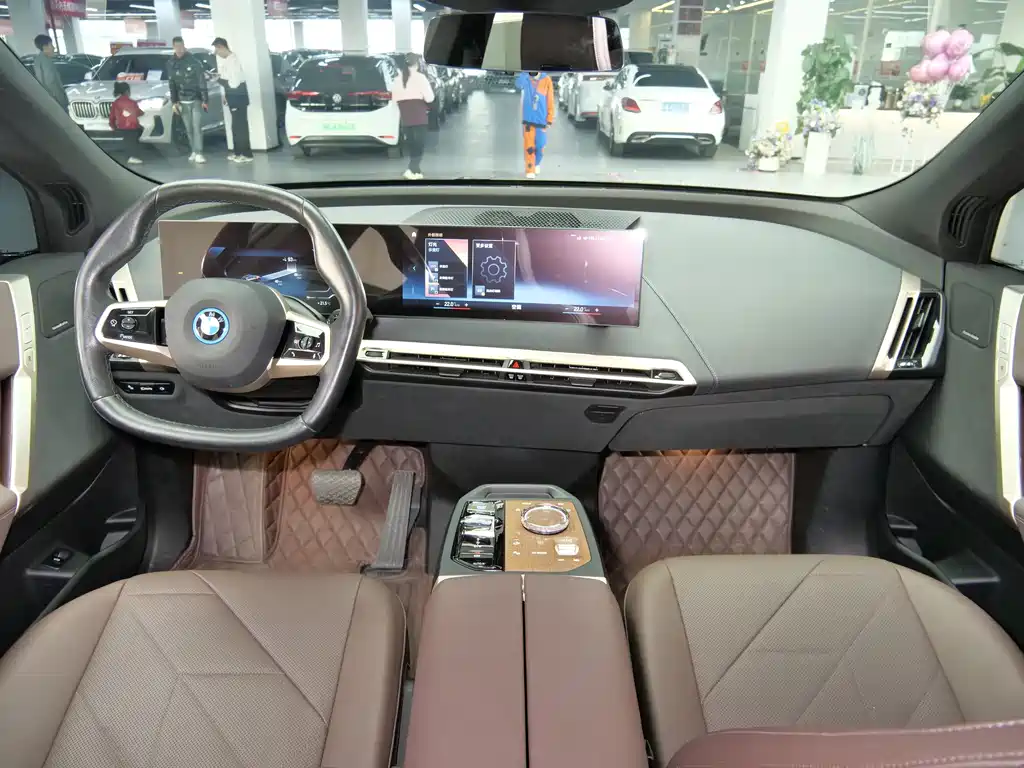 BMW iX 2022 xDrive40
