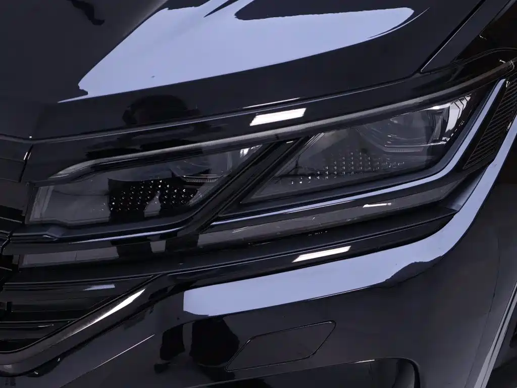 Volkswagen Touareg — миниатюра 4