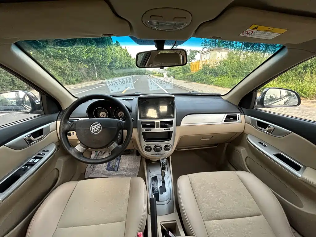 Buick Excelle — миниатюра 8