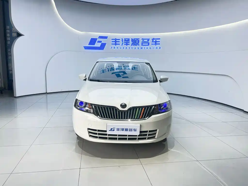 Skoda Rapid — миниатюра 2