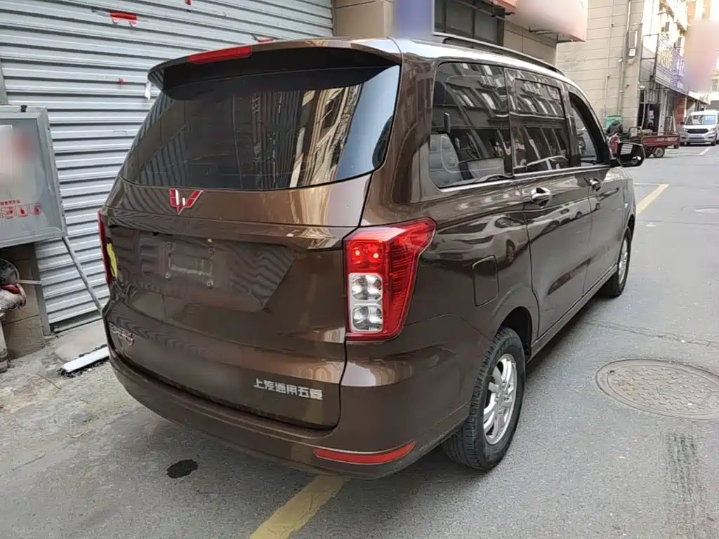 Wuling Hongguang — миниатюра 7