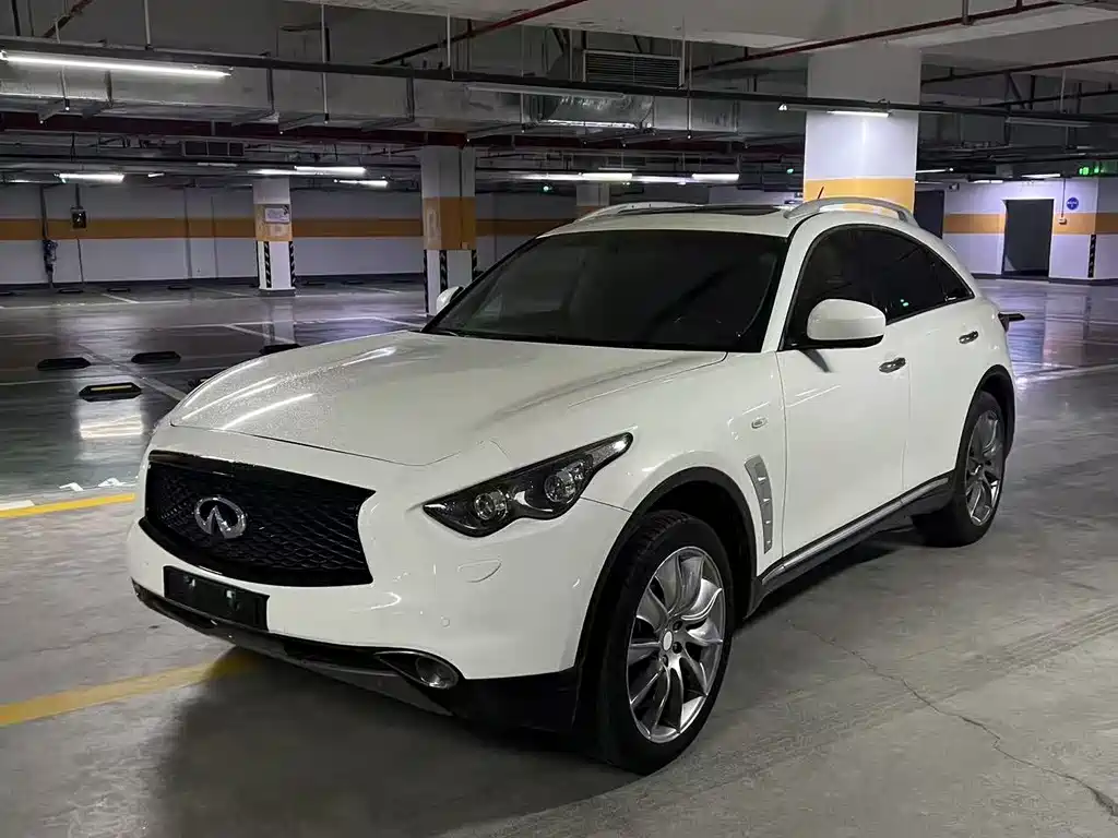 Infiniti FX 2010