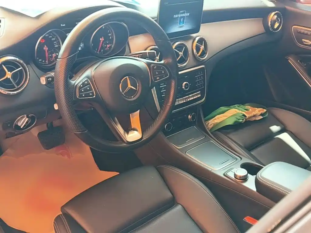 Mercedes-Benz CLA (Import) — миниатюра 10