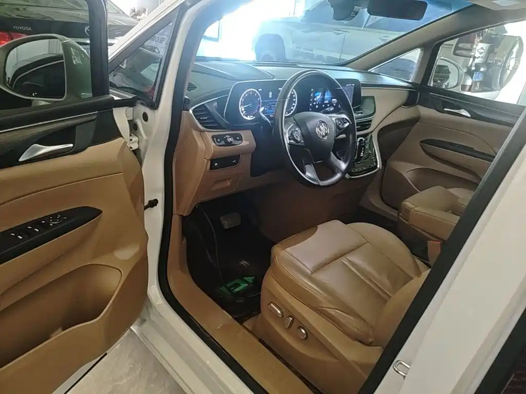 Buick GL8 — миниатюра 16