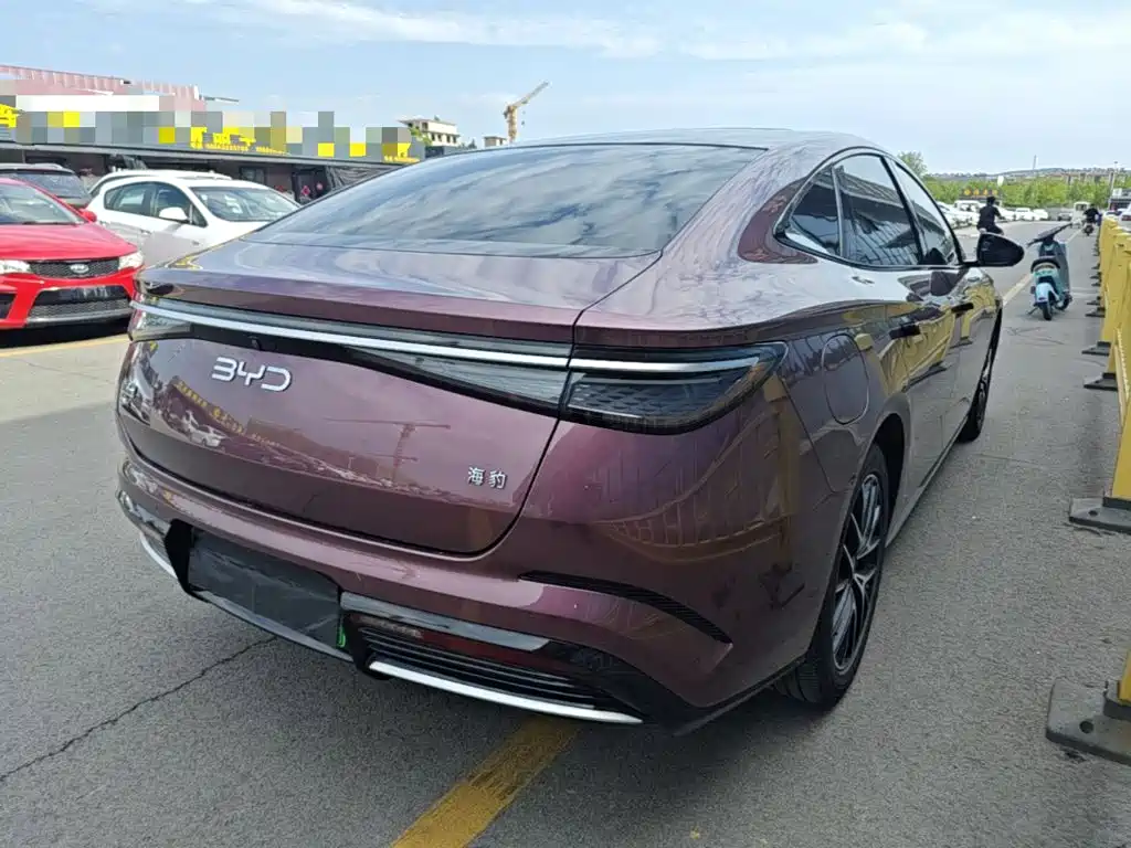 BYD Seal — миниатюра 5