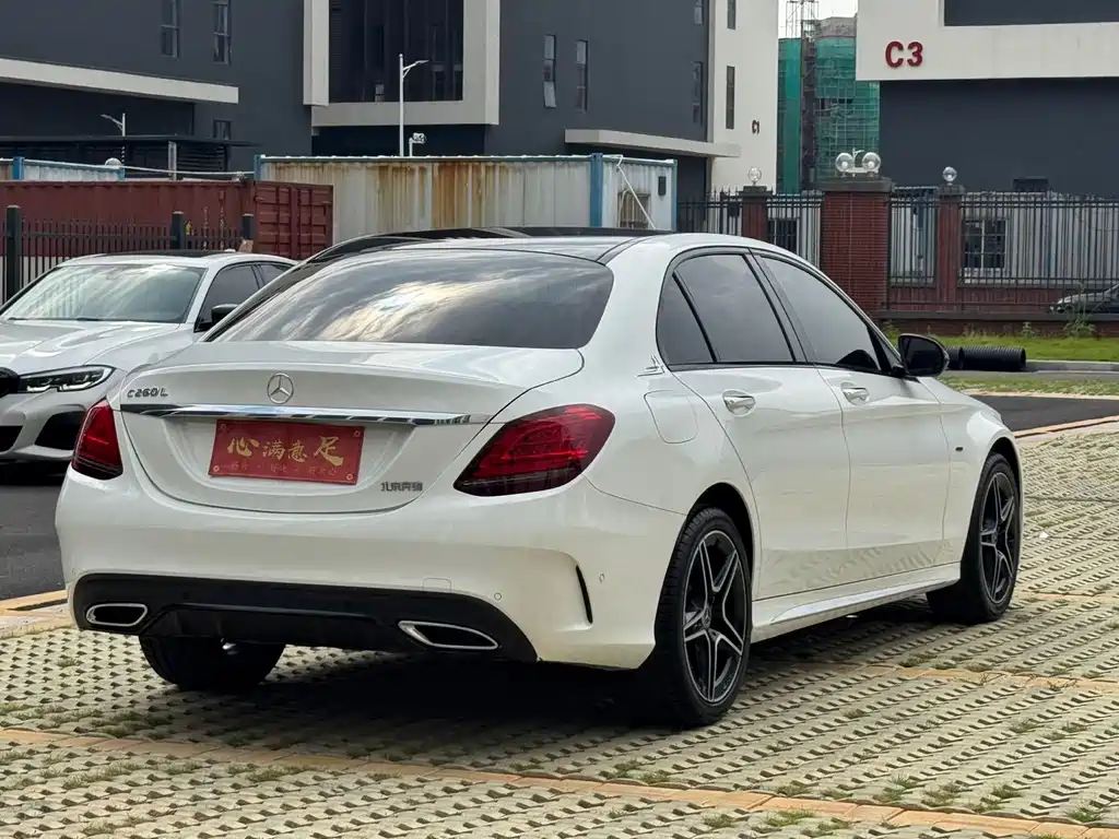 Mercedes-Benz C-Class — миниатюра 31