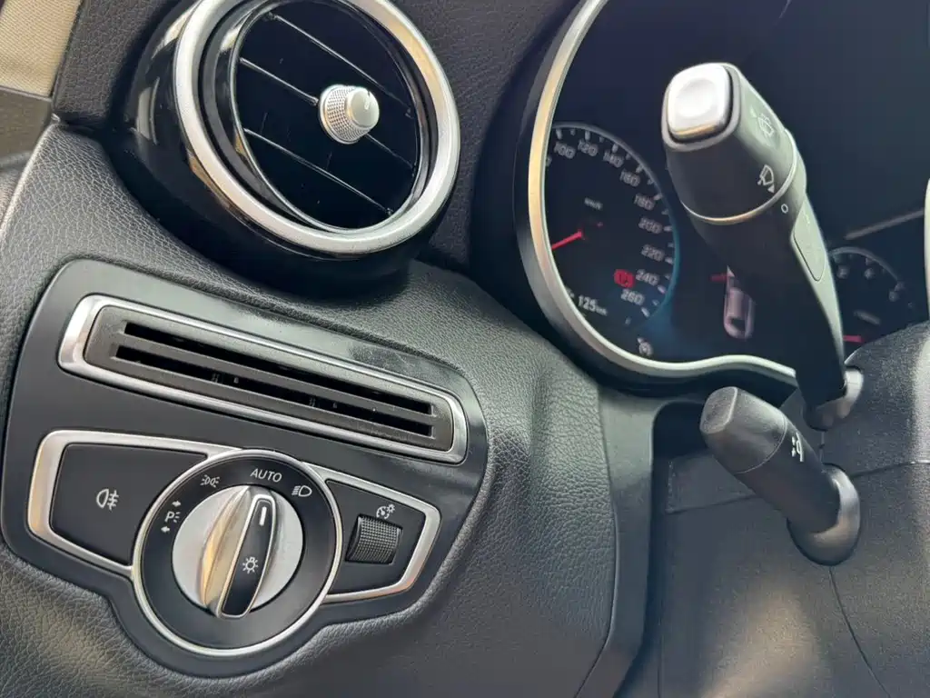 Mercedes-Benz C-Class — миниатюра 46