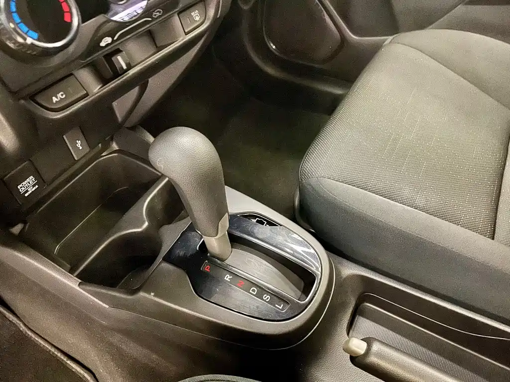 Honda Fit — миниатюра 10