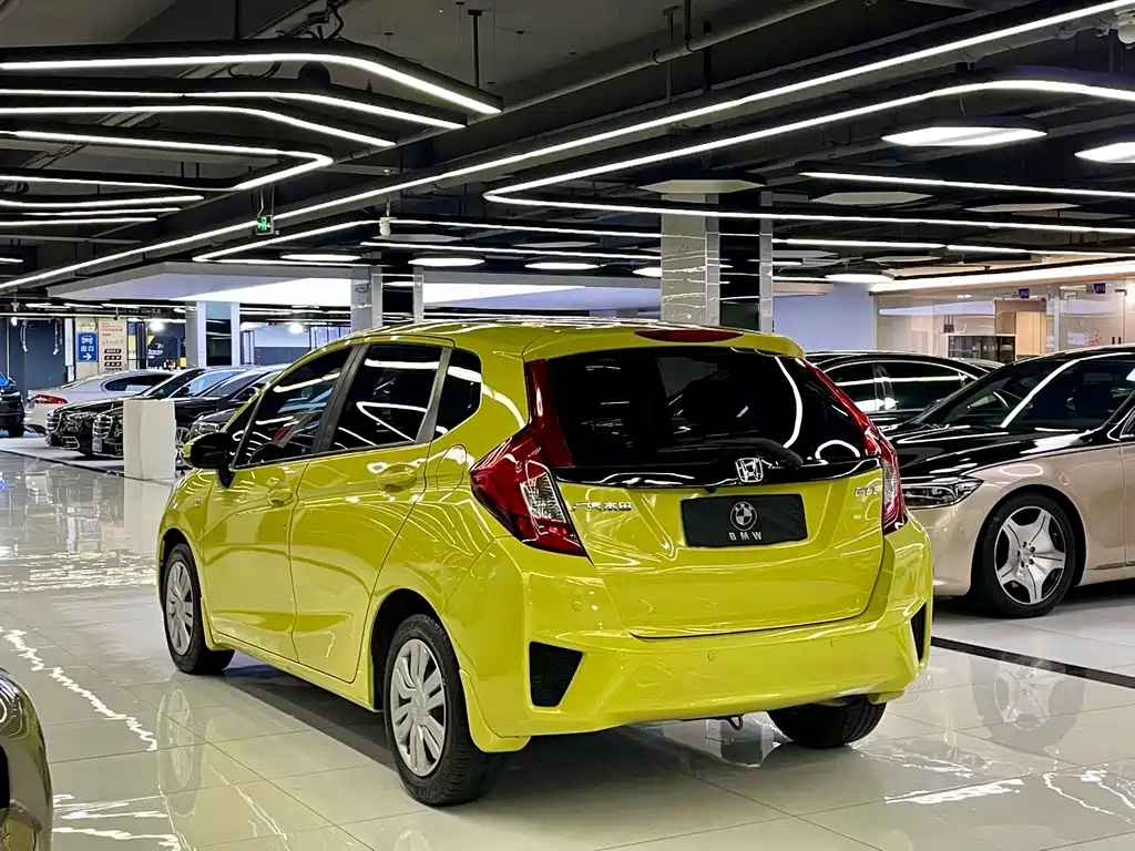 Honda Fit — миниатюра 16