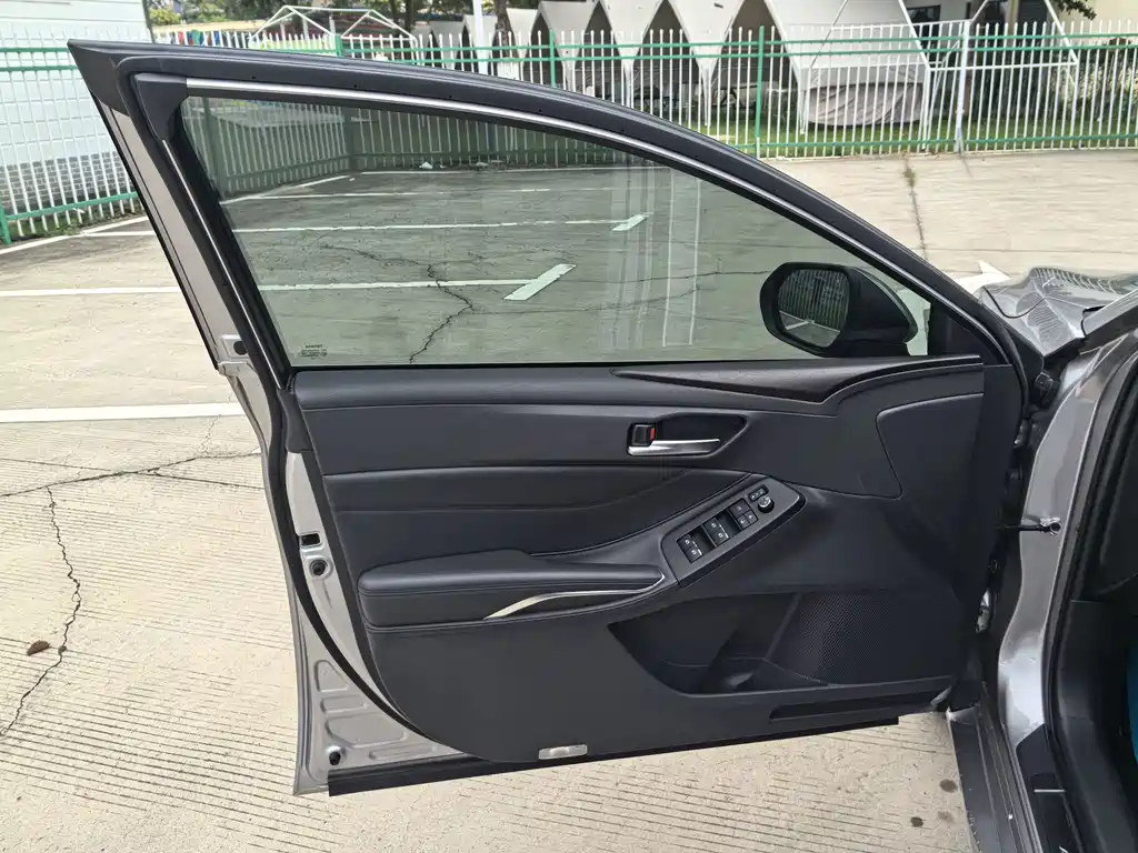 Toyota Avalon — миниатюра 31