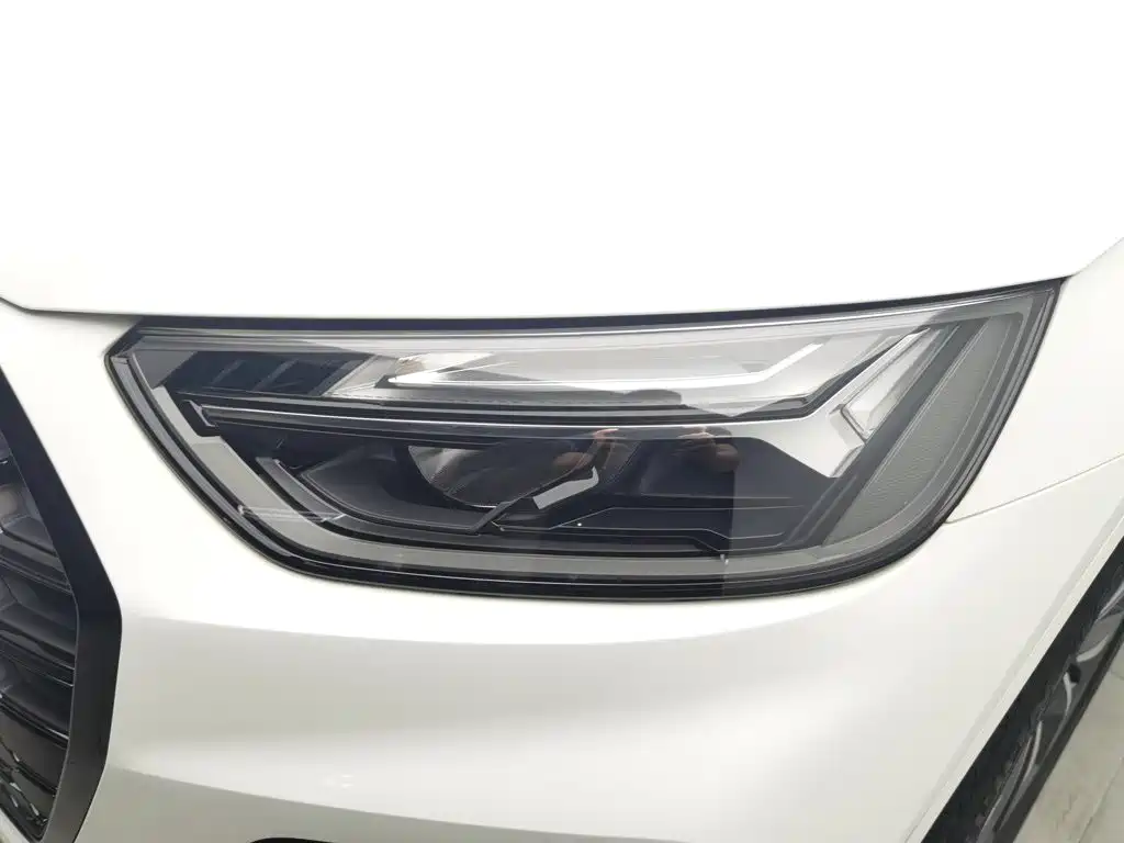 Audi Q5L — миниатюра 7