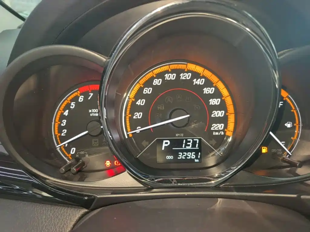 Toyota Yaris L — миниатюра 12