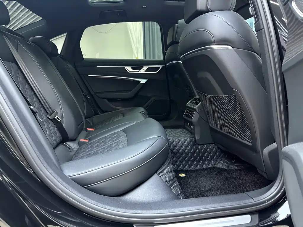 Audi A6L — миниатюра 23