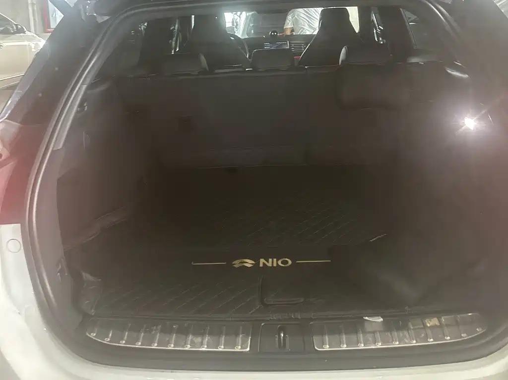 NIO ES6 — миниатюра 14