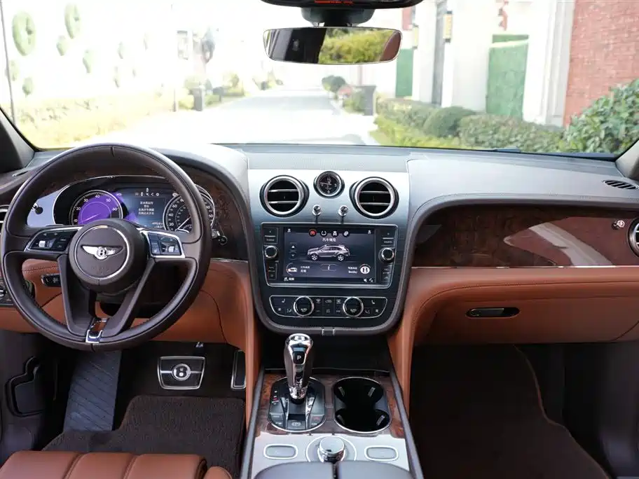 Bentley Bentayga 2018 4.0T V8