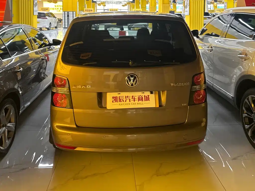 Volkswagen Touran — миниатюра 7