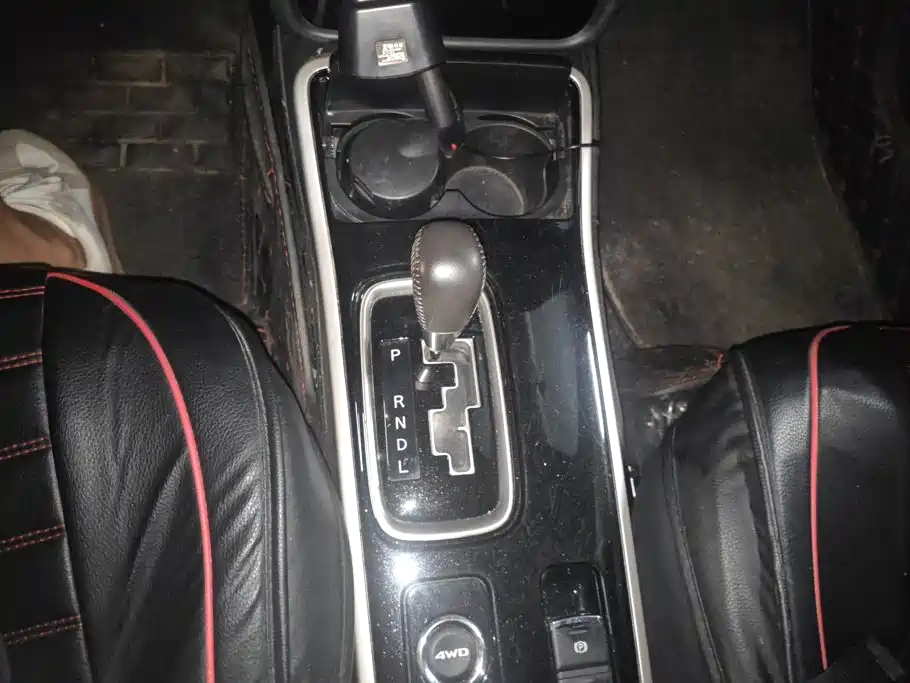 Mitsubishi Outlander — миниатюра 16