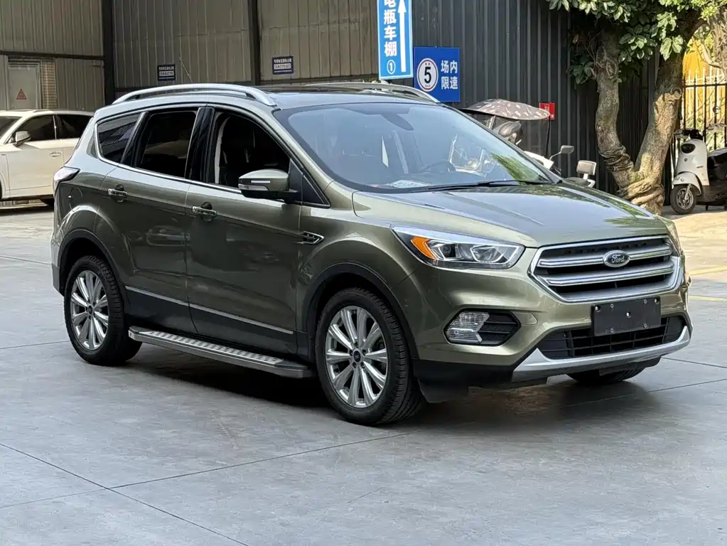 Ford Kuga — миниатюра 8