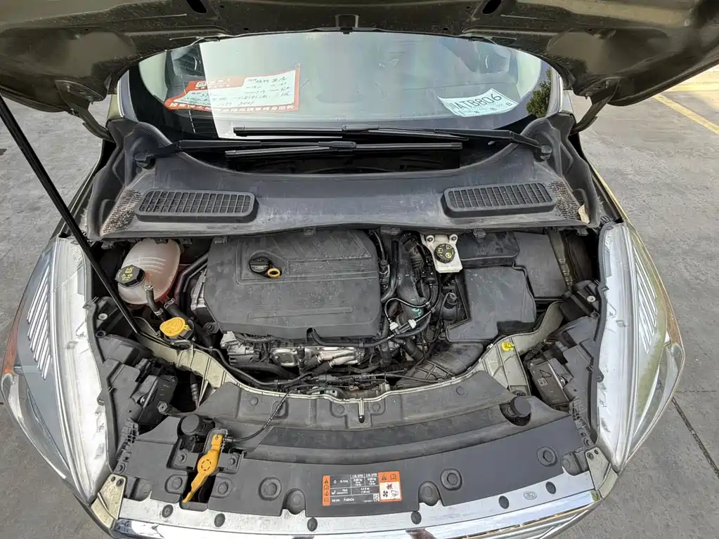 Ford Kuga — миниатюра 17