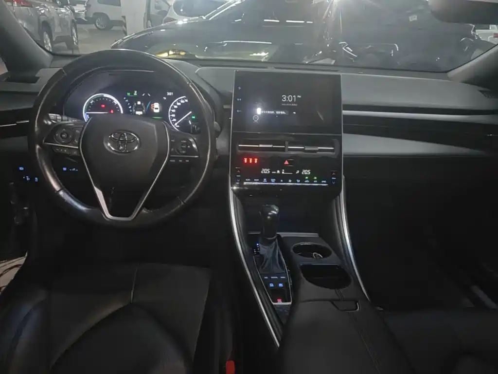 Toyota Avalon — миниатюра 10