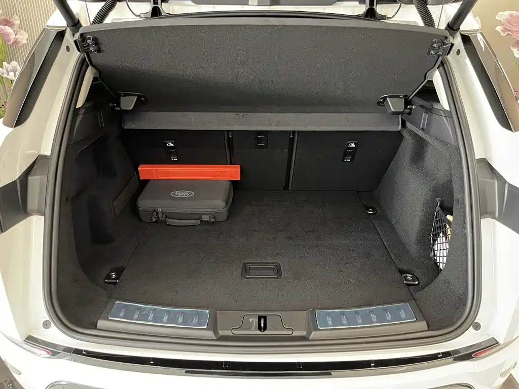 Land Rover Evoque PHEV — миниатюра 27