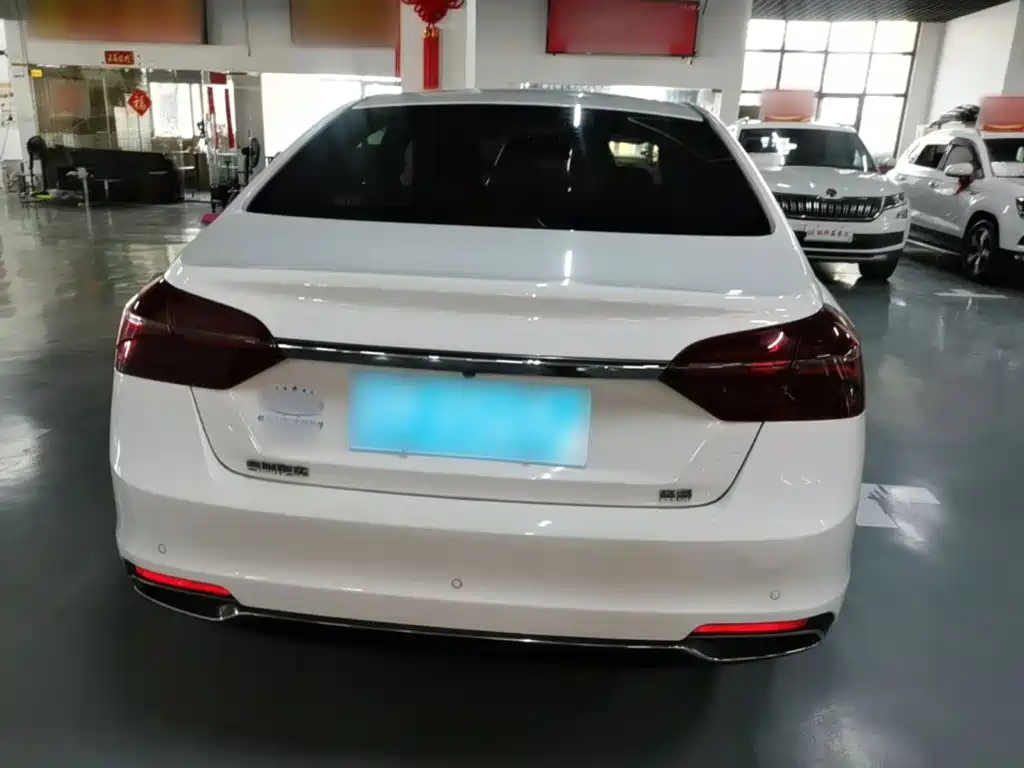 Geely Emgrand — миниатюра 6