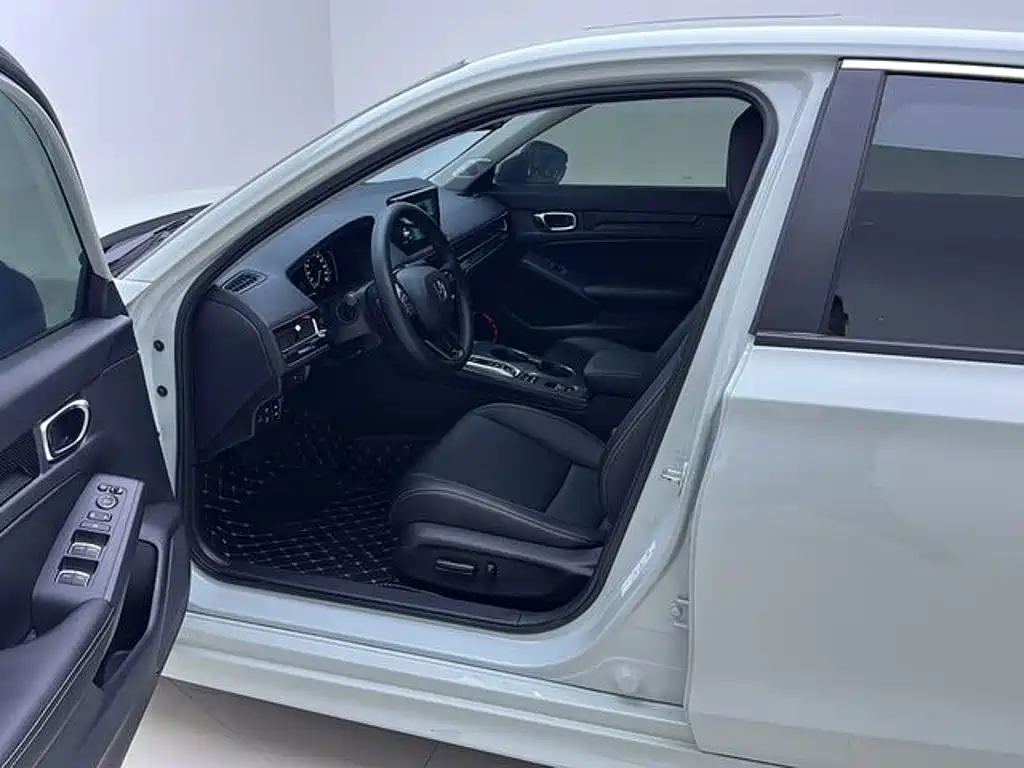 Honda Civic — миниатюра 10