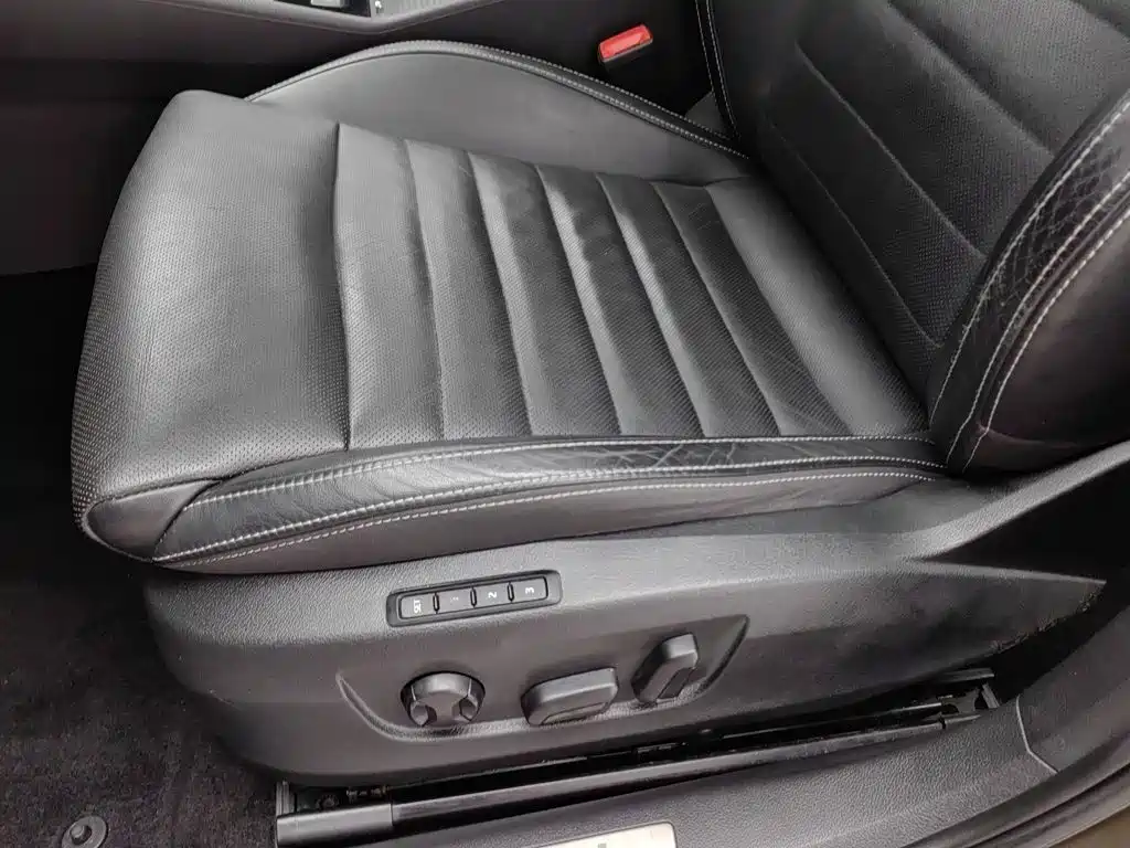 Skoda Superb — миниатюра 20
