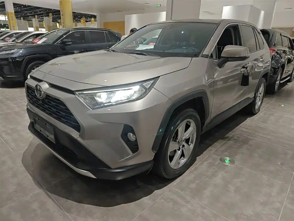 Toyota RAV4 2021 2.0L CVT