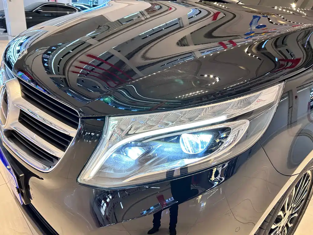 Mercedes-Benz V-Class V 2018 V 260 L Luxury Long Wheelbase VI
