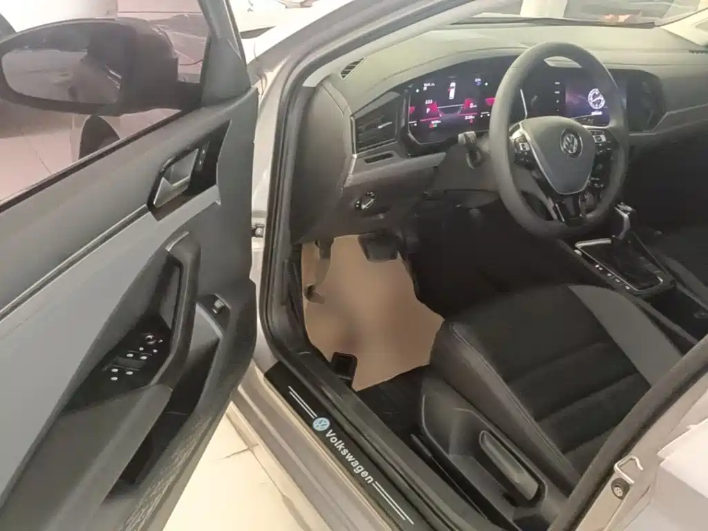 Volkswagen Sagitar — миниатюра 16