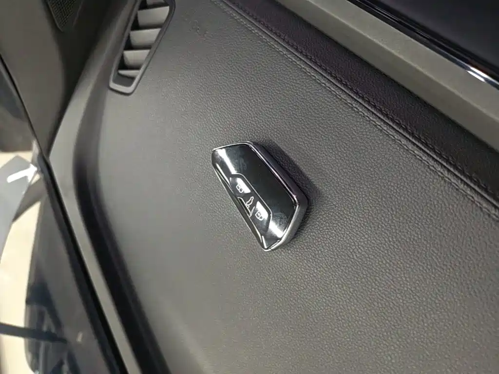 Volkswagen Tiguan L — миниатюра 9