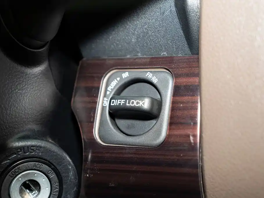 Toyota Land Cruiser — миниатюра 12
