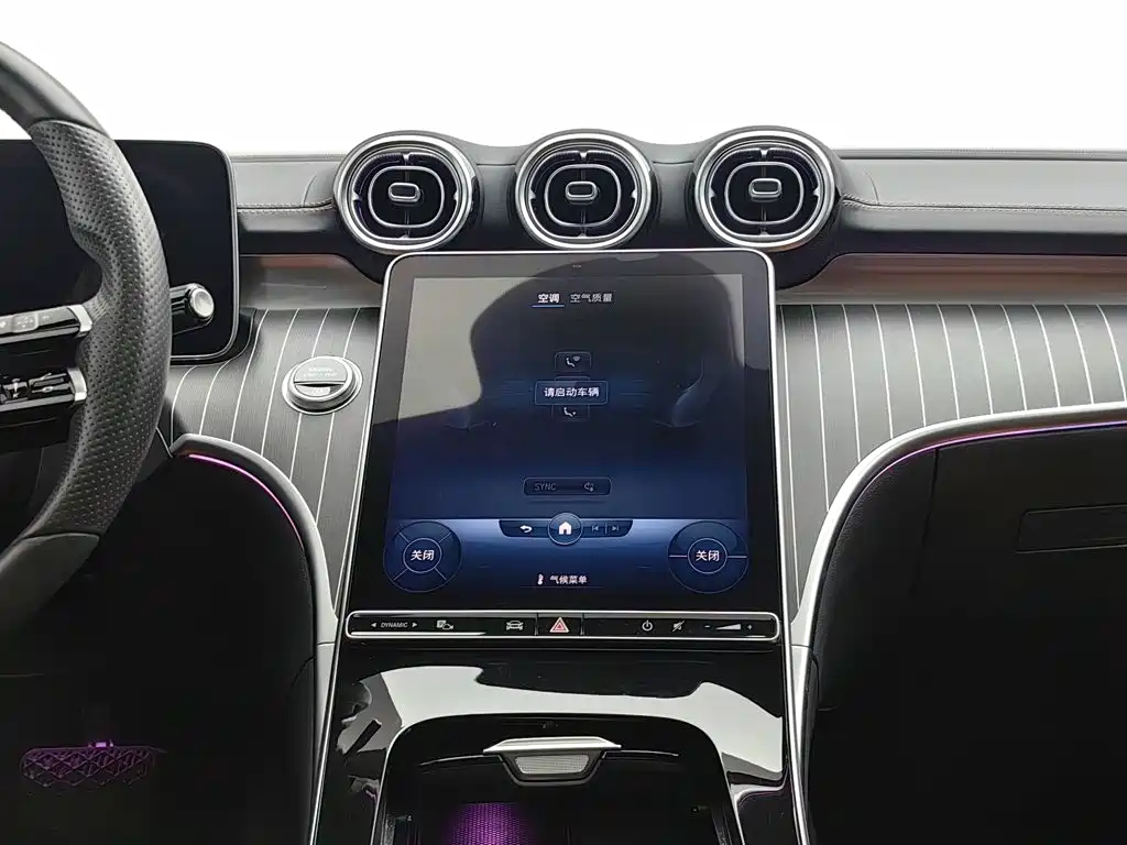 Mercedes-Benz C-Class — миниатюра 12
