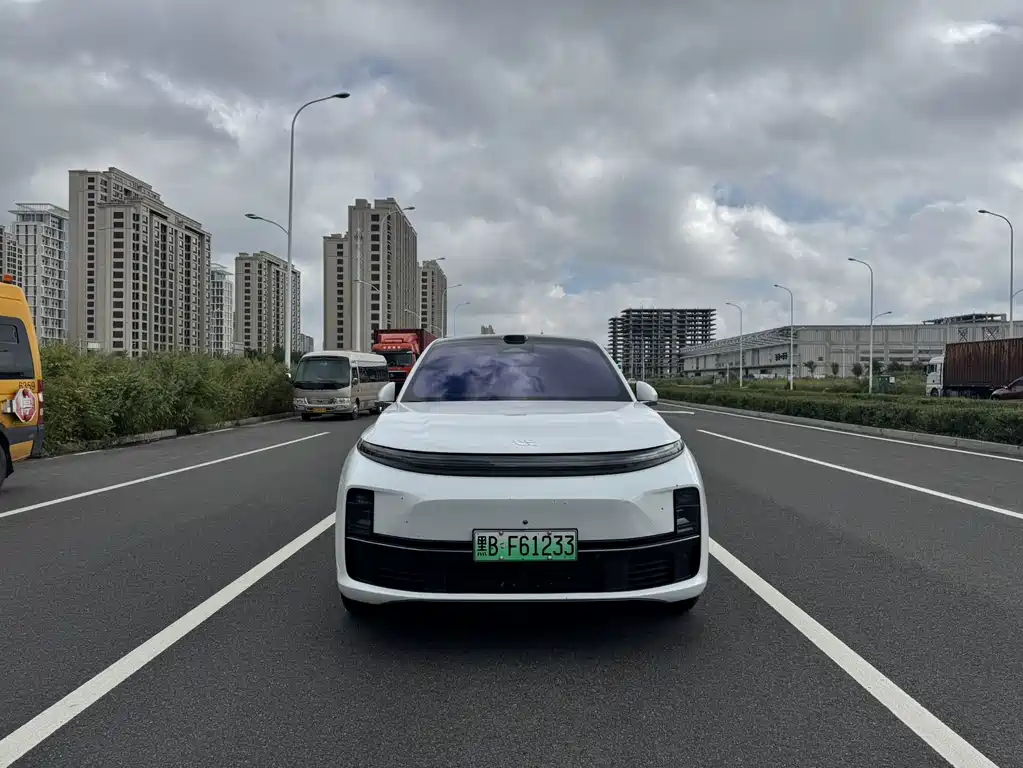 Li Auto Li L7 — миниатюра 2