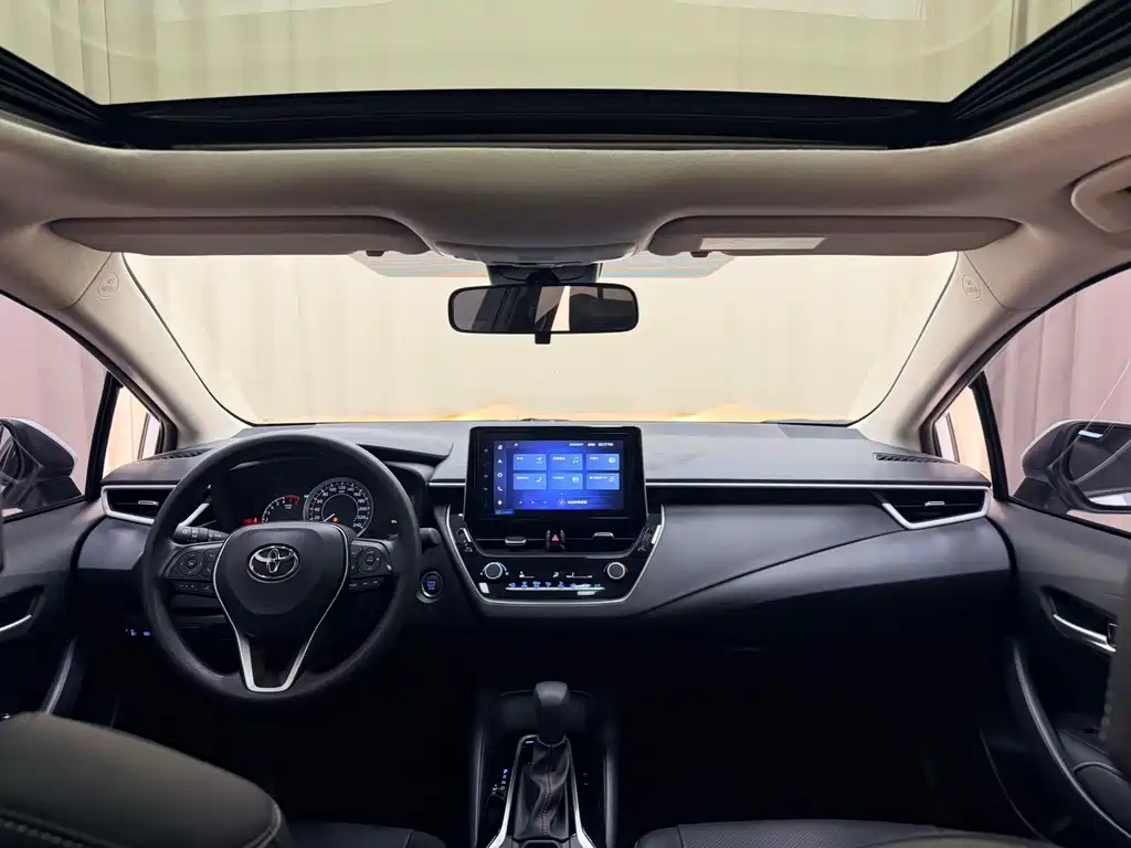 Toyota Corolla — миниатюра 13