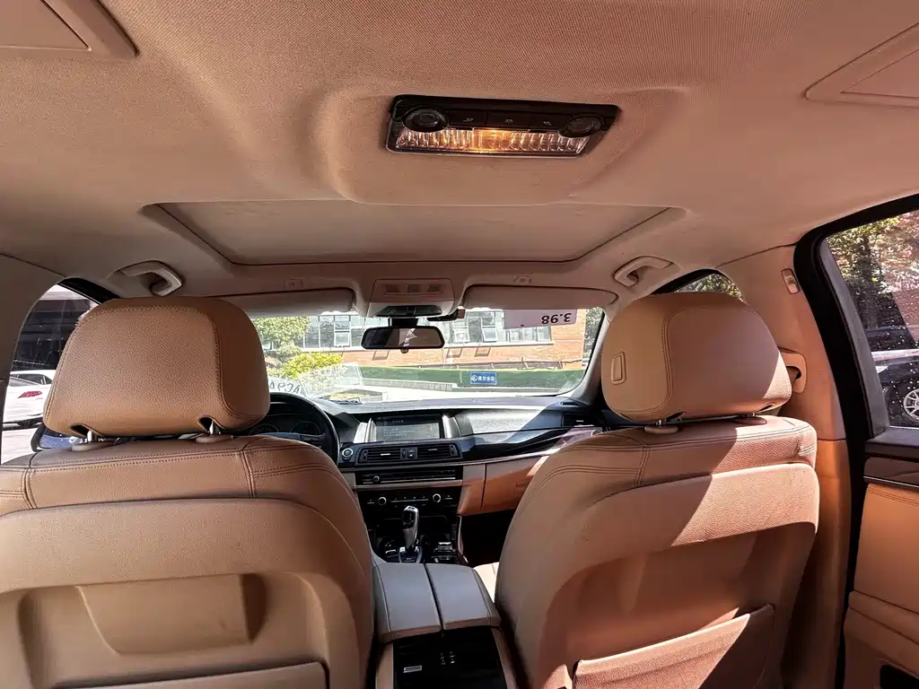 BMW 5 Series — миниатюра 25