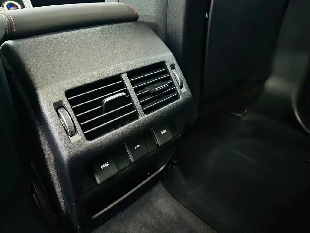 LAND ROVER DISCOVER SPORTS