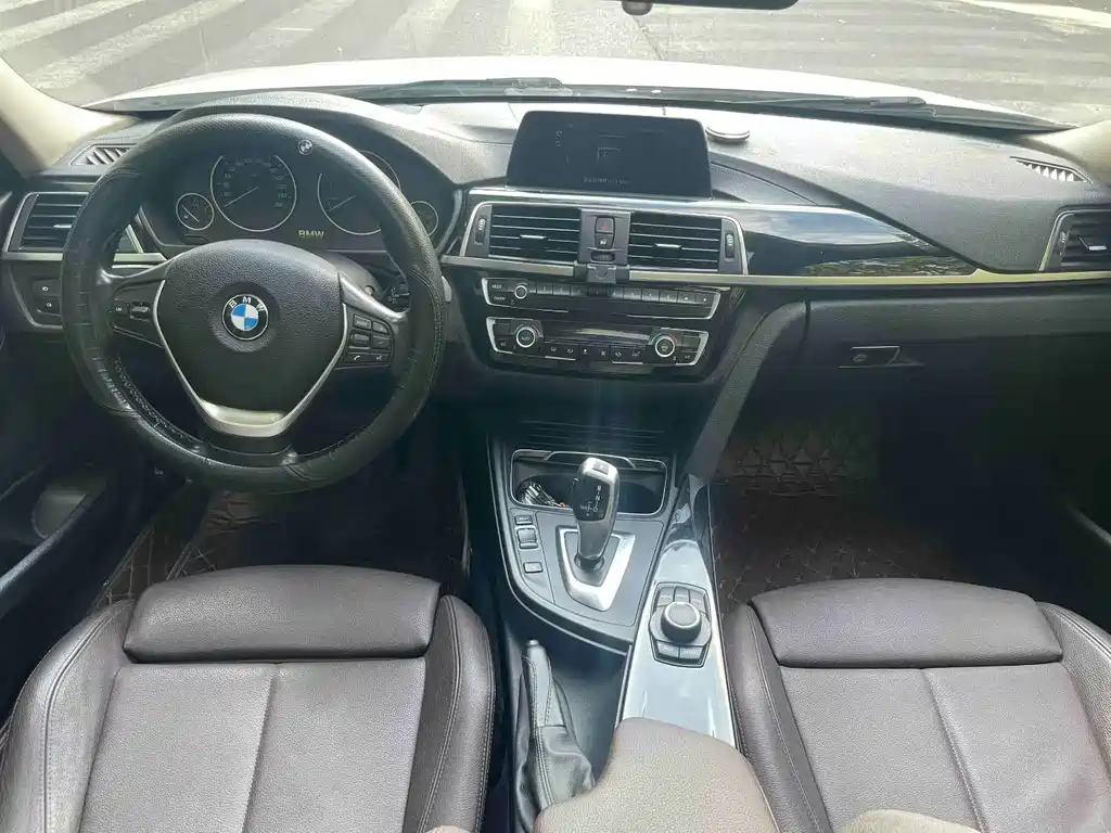 BMW 3 Series — миниатюра 6