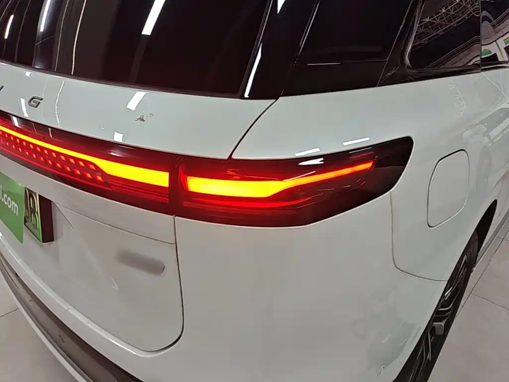 XPeng G9 — миниатюра 8