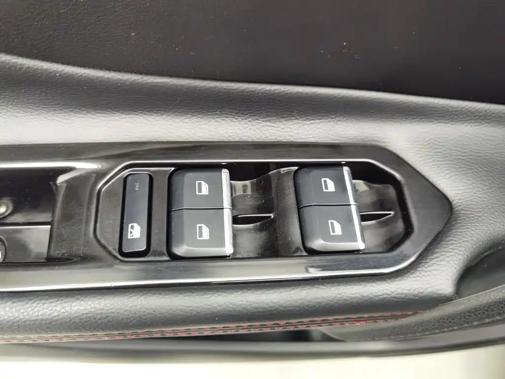 Haima Haima 8S — миниатюра 9