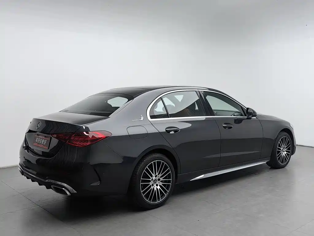 Mercedes-Benz C-Class — миниатюра 2